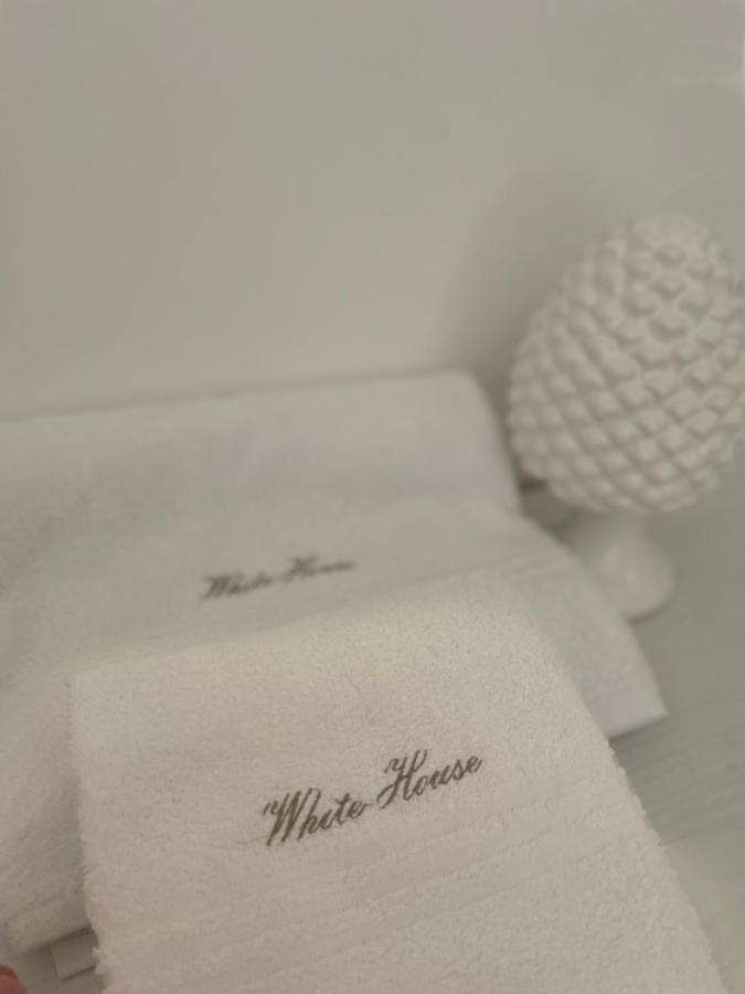 Salentina White House Bed & Breakfast Lecce Bagian luar foto